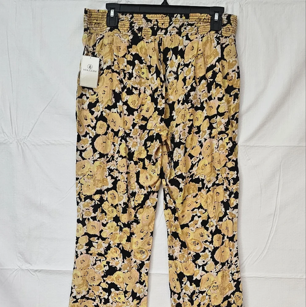 Volcom Pants Large Butter Yellow & Black Flare Leg NWT